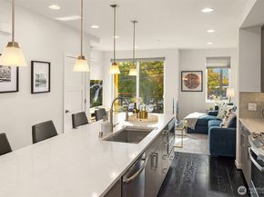 3300 NE 65th Street 211, Seattle WA 98115