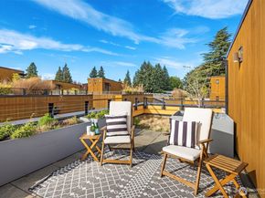 3300 NE 65th Street 211, Seattle WA 98115