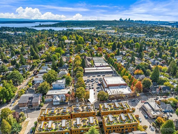 3300 NE 65th Street 211, Seattle WA 98115