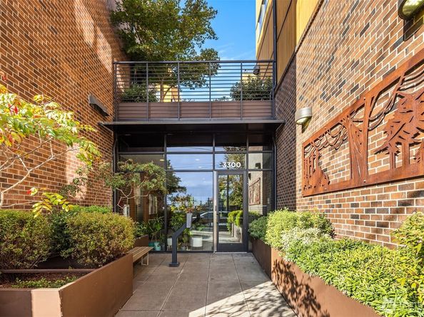 3300 NE 65th Street 211, Seattle WA 98115