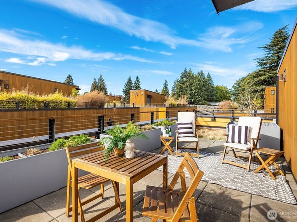 3300 NE 65th Street 211, Seattle WA 98115