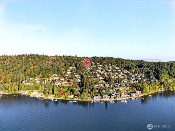 1642 205th Place NE, Sammamish WA 98074