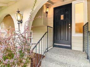20015 108th Avenue NE, Bothell WA 98011