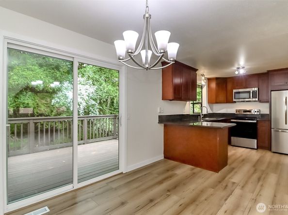 20015 108th Avenue NE, Bothell WA 98011