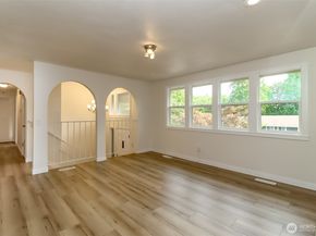 20015 108th Avenue NE, Bothell WA 98011