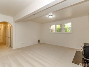 20015 108th Avenue NE, Bothell WA 98011