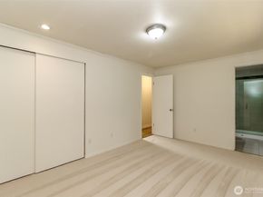 20015 108th Avenue NE, Bothell WA 98011