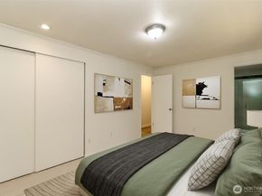 20015 108th Avenue NE, Bothell WA 98011