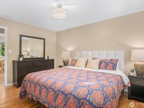 8213 37th Avenue SW, Seattle WA 98126