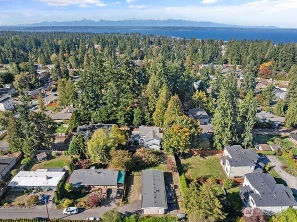 21904 88th Place W, Edmonds WA 98026