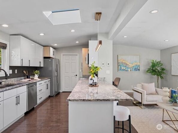 21904 88th Place W, Edmonds WA 98026