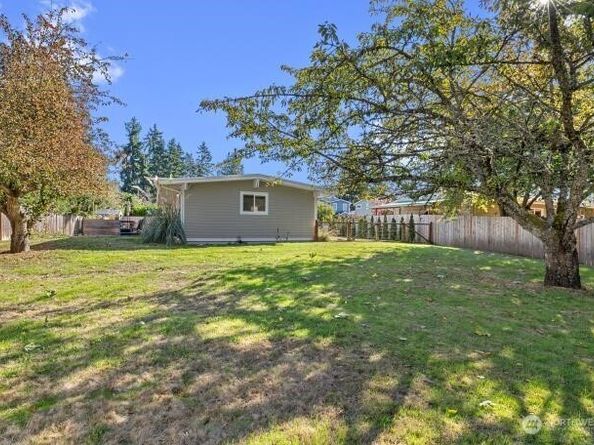 21904 88th Place W, Edmonds WA 98026