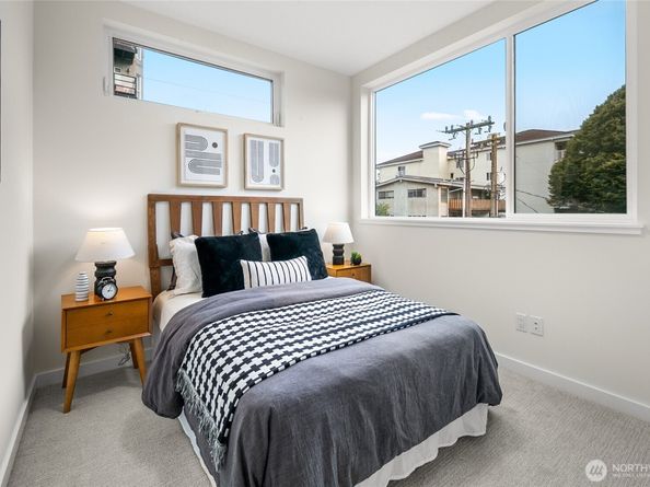318 F Bellevue Avenue E, Seattle WA 98102