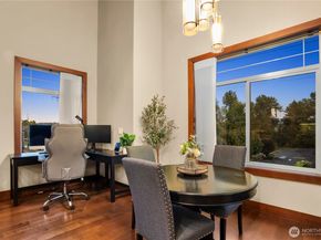 4005 NE 3rd Place E, Renton WA 98056