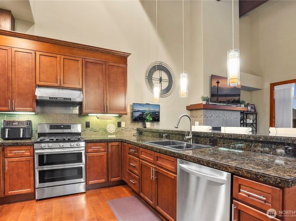 4005 NE 3rd Place E, Renton WA 98056