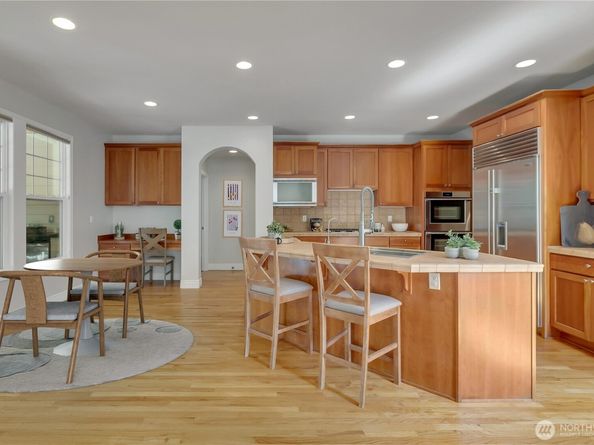 34729 SE Garden Court, Snoqualmie WA 98065