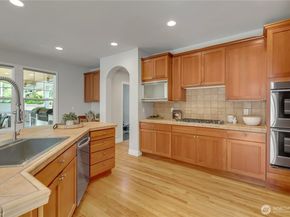 34729 SE Garden Court, Snoqualmie WA 98065