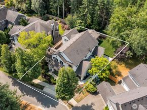 34729 SE Garden Court, Snoqualmie WA 98065