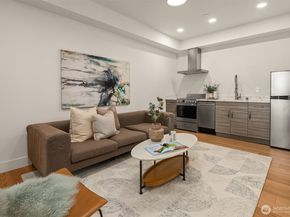 11909 90th Avenue NE, Kirkland WA 98034