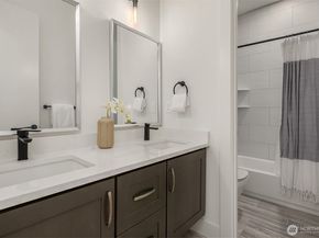 11909 90th Avenue NE, Kirkland WA 98034