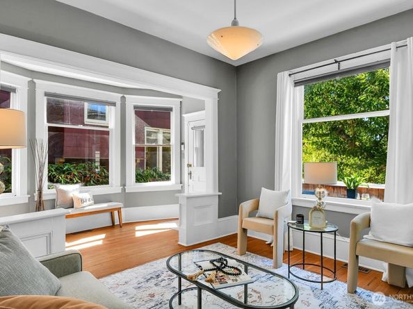 1904 9th Avenue W, Seattle WA 98119