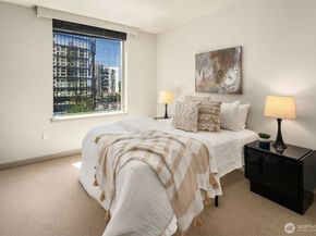10650 NE 9th Place 1120, Bellevue WA 98004