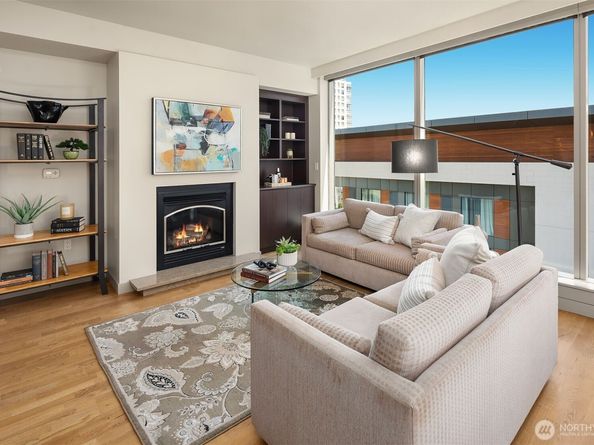10650 NE 9th Place 1120, Bellevue WA 98004