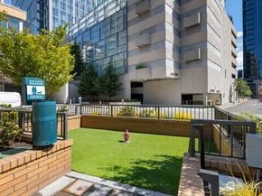 10650 NE 9th Place 1120, Bellevue WA 98004
