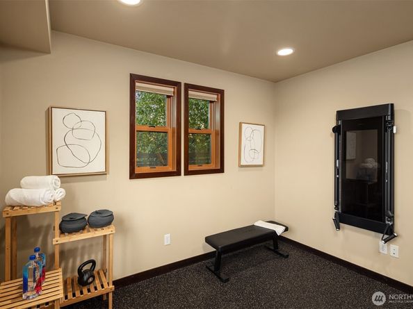 9007 24th Avenue NW, Seattle WA 98117