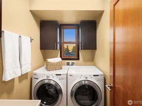 9007 24th Avenue NW, Seattle WA 98117