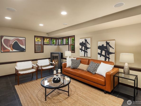 9007 24th Avenue NW, Seattle WA 98117