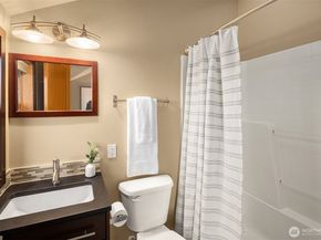 9007 24th Avenue NW, Seattle WA 98117