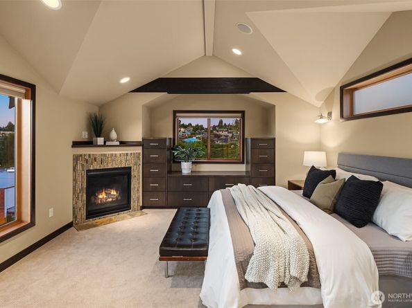 9007 24th Avenue NW, Seattle WA 98117