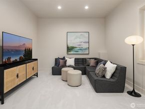 8243 W Mercer Way, Mercer Island WA 98040