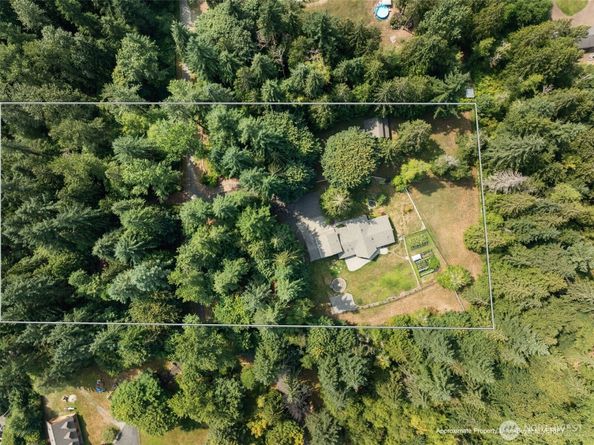 24600 NE 193rd Place, Woodinville WA 98077