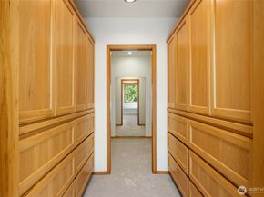 24600 NE 193rd Place, Woodinville WA 98077