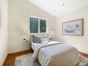 24600 NE 193rd Place, Woodinville WA 98077