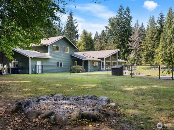 24600 NE 193rd Place, Woodinville WA 98077
