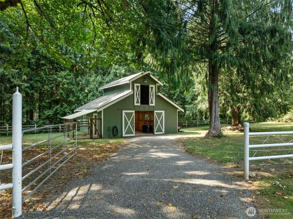 24600 NE 193rd Place, Woodinville WA 98077