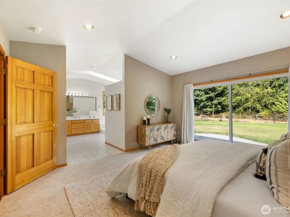 24600 NE 193rd Place, Woodinville WA 98077