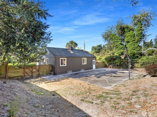 7804 S 128th, Seattle WA 98178