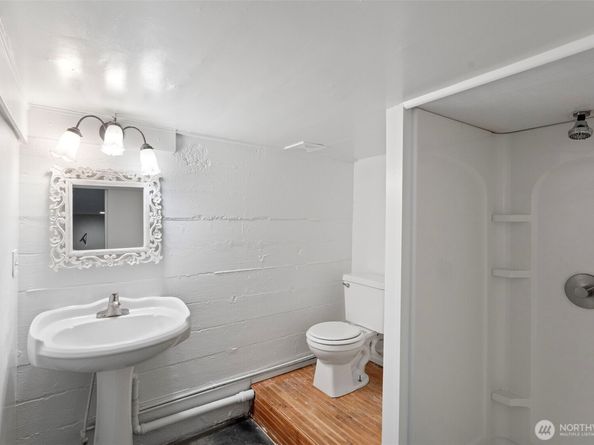 7804 S 128th, Seattle WA 98178