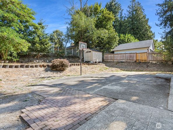 7804 S 128th, Seattle WA 98178