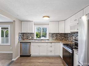 7804 S 128th, Seattle WA 98178