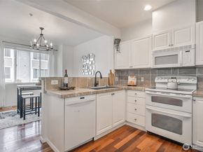 16232 118th Lane NE 14, Bothell WA 98011