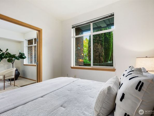 812 5th Avenue N 105, Seattle WA 98109