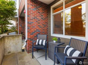 812 5th Avenue N 105, Seattle WA 98109