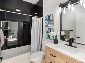 1622 Hoyt Avenue 1 & 2, Everett WA 98201