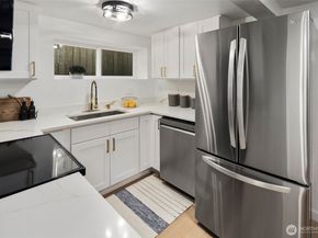 1622 Hoyt Avenue 1 & 2, Everett WA 98201