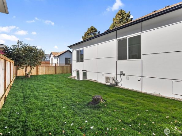 1622 Hoyt Avenue 1 & 2, Everett WA 98201